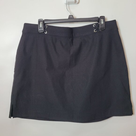 Black A-Line Knee-Length Skirt With Grommet Details & Side Slits - Picture 2 of 10